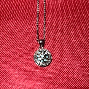 Ginger snap silver necklace with blue stones